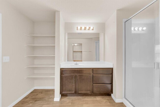 Building Photo - 18125 Ryegate Dr