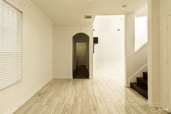 Building Photo - 10904 Panther Ct