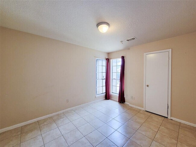 Building Photo - 22918 Pine Mist Ln