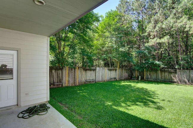 Building Photo - 147 Ledgestone Pl