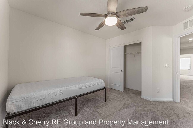 Building Photo - 3 br, 3 bath House - 3766 Trancoso Ave