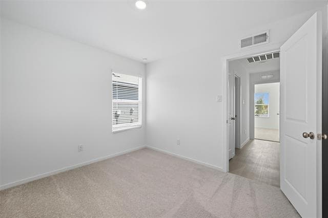 Building Photo - 638 Montclair Ave