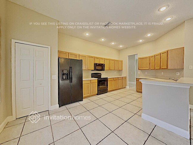 Building Photo - 5120 52nd Ave W