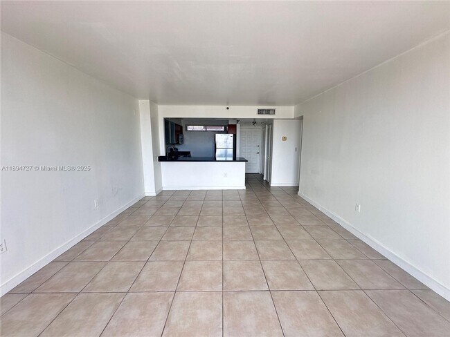 Building Photo - 650 NE 64th St