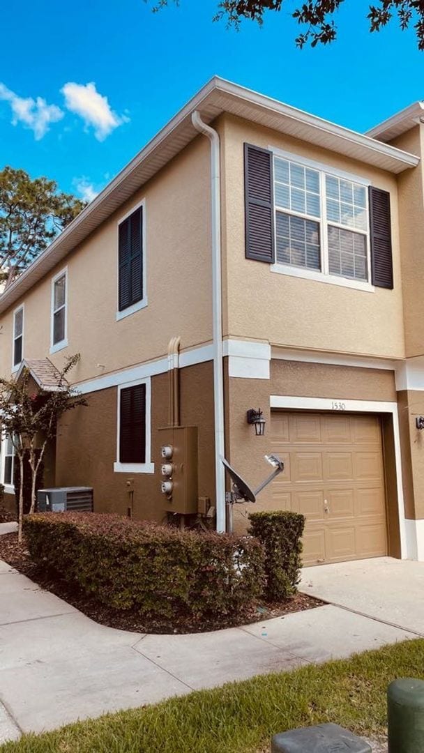 Building Photo - 1530 Broken Oak Dr