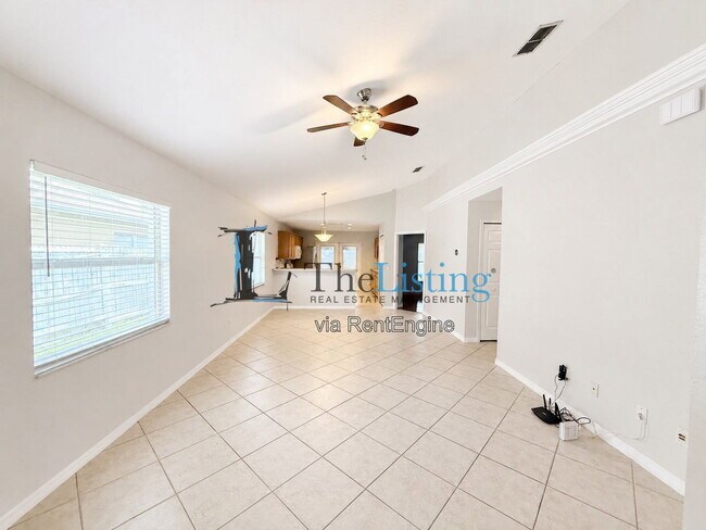 Building Photo - 1084 Amanda Kay Cir