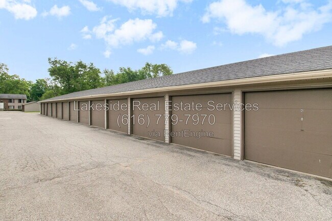 Building Photo - 2914 Earle Ave SW