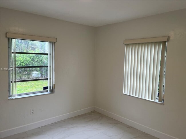 Building Photo - 6261 NW 40th St