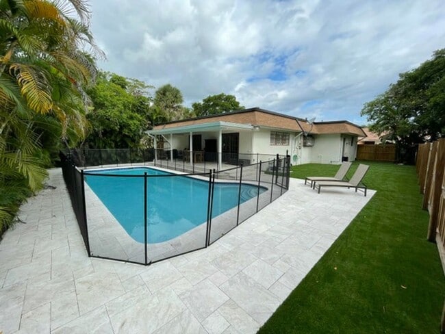 Building Photo - 486 NW 1st St