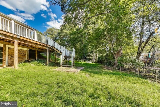 Building Photo - 5406 Parkvale Terrace
