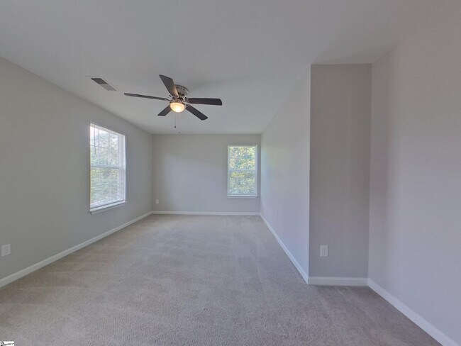 Building Photo - 1 Ridgeleigh Way