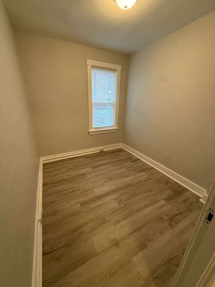 Building Photo - 1659 Methyl St