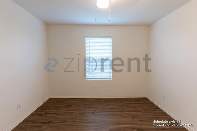 Building Photo - 21417 Bird Wing Dr