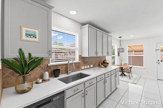 Building Photo - 9006 Wildbird Ln