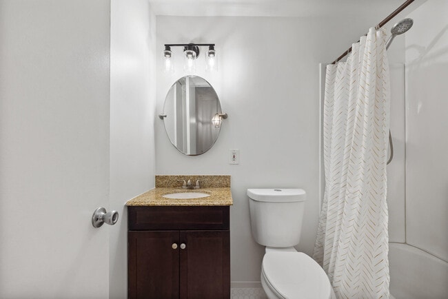 Building Photo - 217 Georgian Park Dr