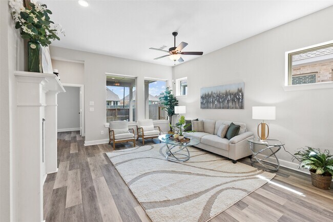 Building Photo - 23726 Pullin Market Dr