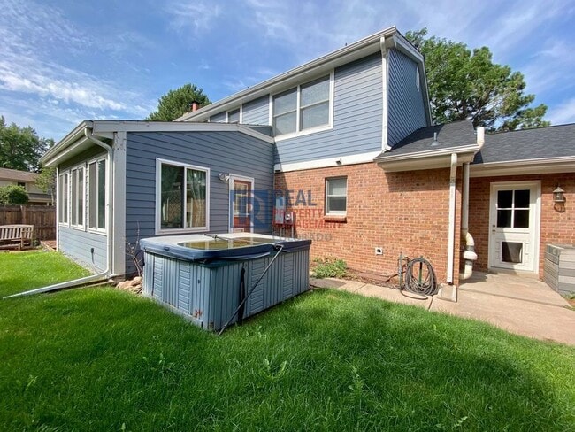 Building Photo - 5932 S Dayton Ct