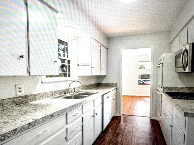 Building Photo - 2110 Quail Run