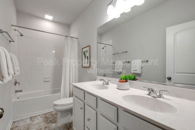 Building Photo - 8010 Wistar Glen Dr