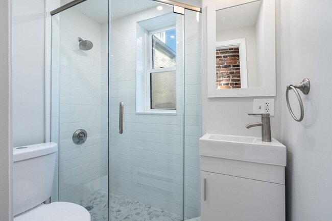 Building Photo - 80 Revere St