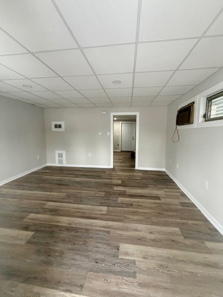 Building Photo - 26 N Nichols St