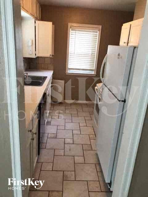 Building Photo - 9058 E 66 Terrace