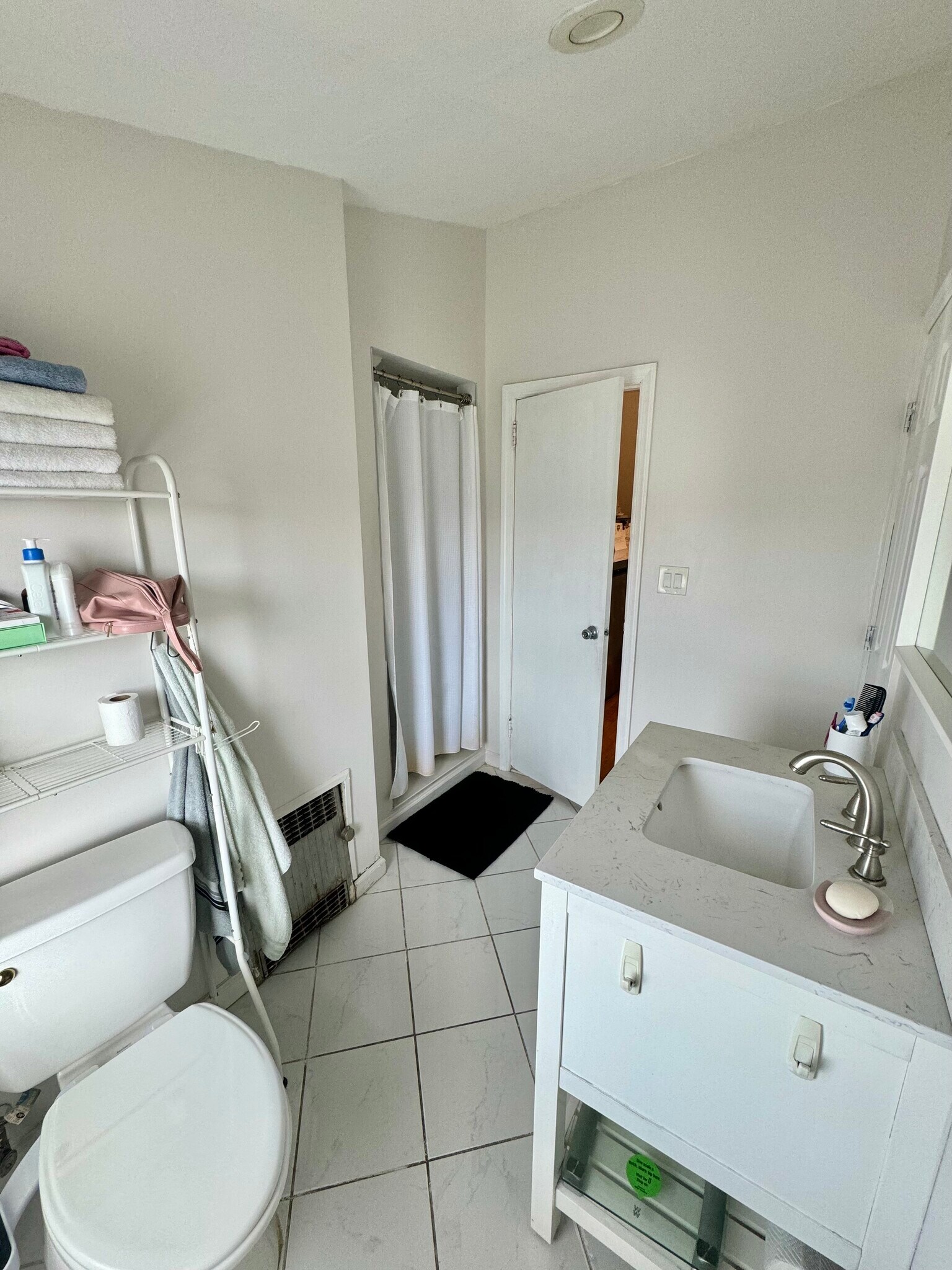 Building Photo - 286 Fulton Ave