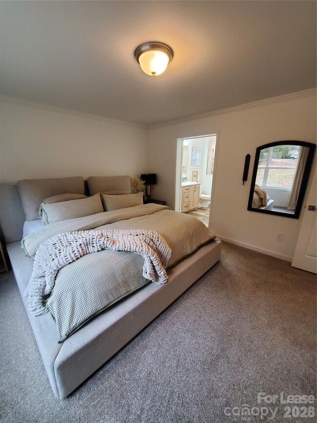 Building Photo - 118 Vly Spgs Dr