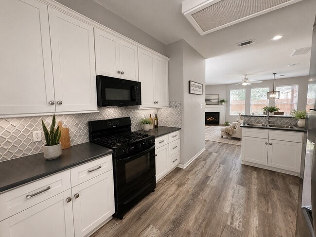 Building Photo - 12311 Granite Woods Ct