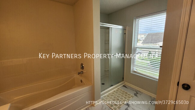 Building Photo - 7828 N Lister Ave