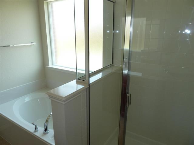 Building Photo - 1917 Grand Fairway Dr