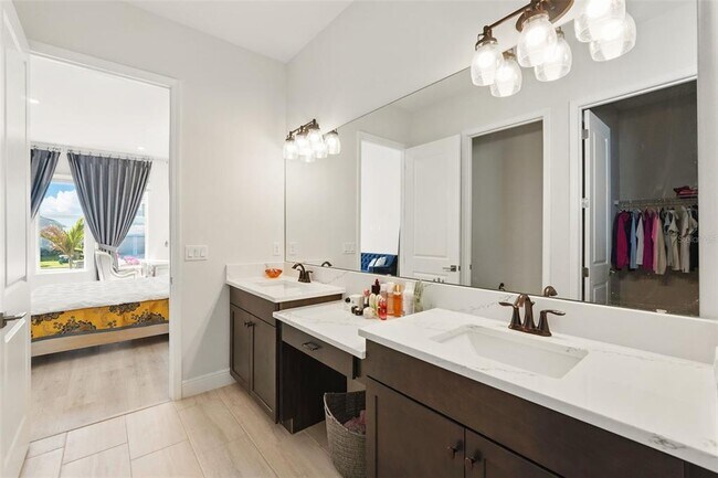 Building Photo - 16008 Volterra Point