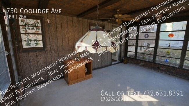 Building Photo - 750 Coolidge Ave