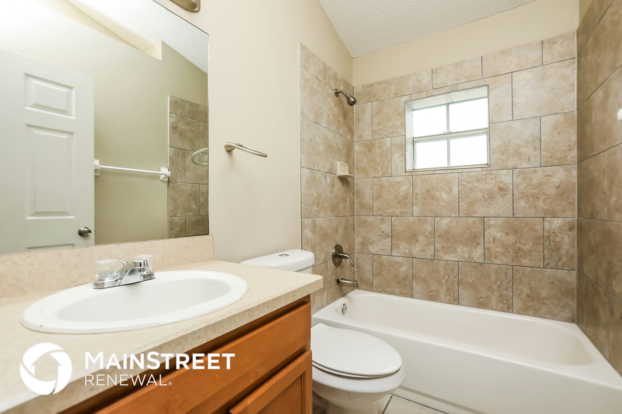 Building Photo - 2566 Davenport Cir