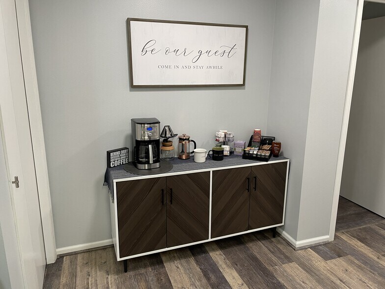 Coffee Bar - 2956 Kentville Dr