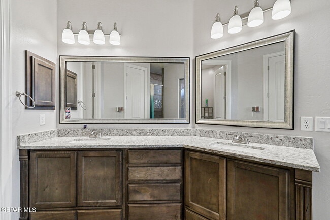 Building Photo - 883 Crystal Rook Dr