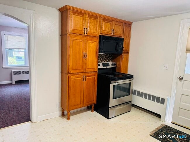Building Photo - 1507 Woodtick Rd