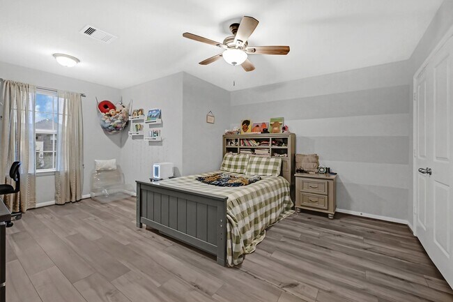 Building Photo - 2509 Ocean Key Dr