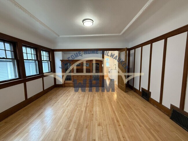 Building Photo - 1609 N 52nd St