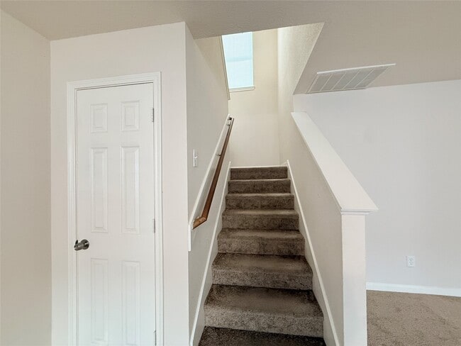 Building Photo - 431 Mantova Dr