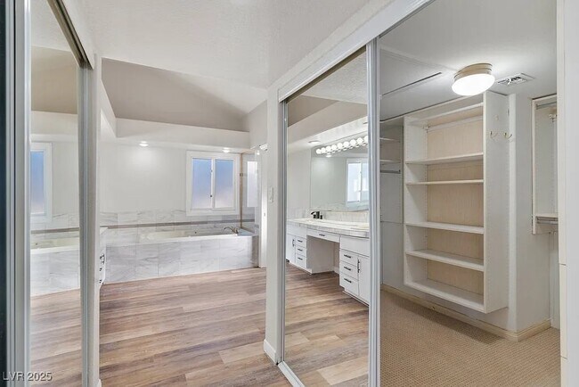Building Photo - 7656 Boca Raton Dr
