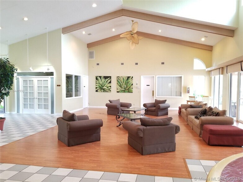 Building Photo - 9521 SW 138th Pl