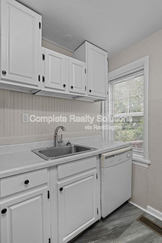 Building Photo - 2726 Osgood Ave