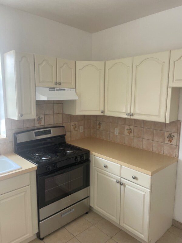 Building Photo - 0 Cromwell Ave