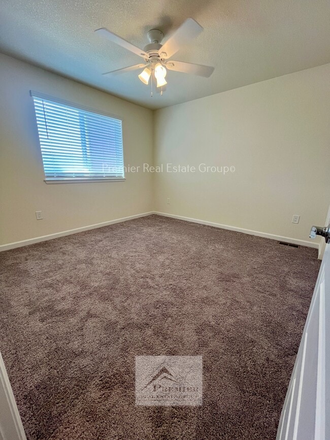 Building Photo - 10733 White Diamond Pt