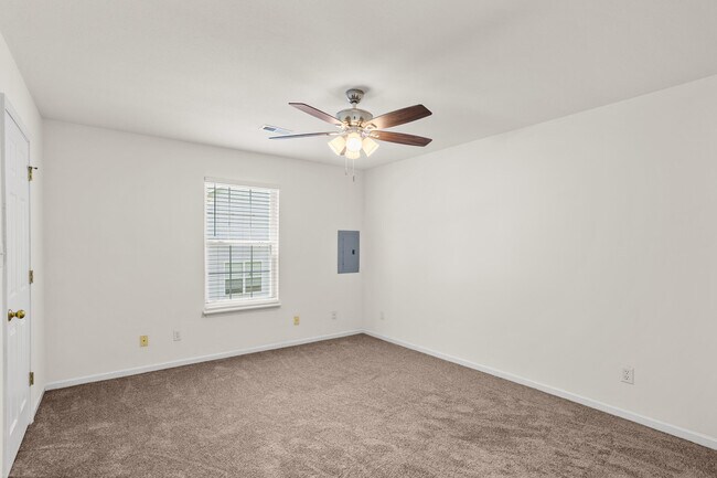 Building Photo - 5003 Roscoe Rdg