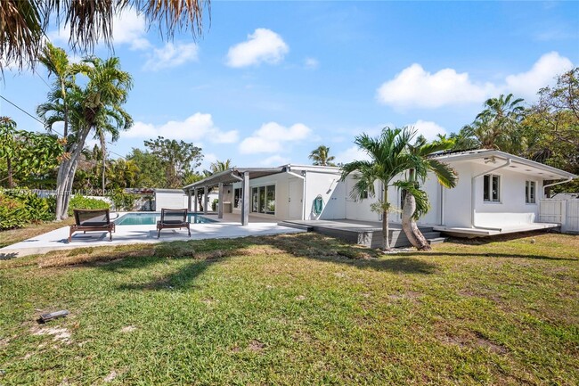 Building Photo - 14740 SW 83rd Pl