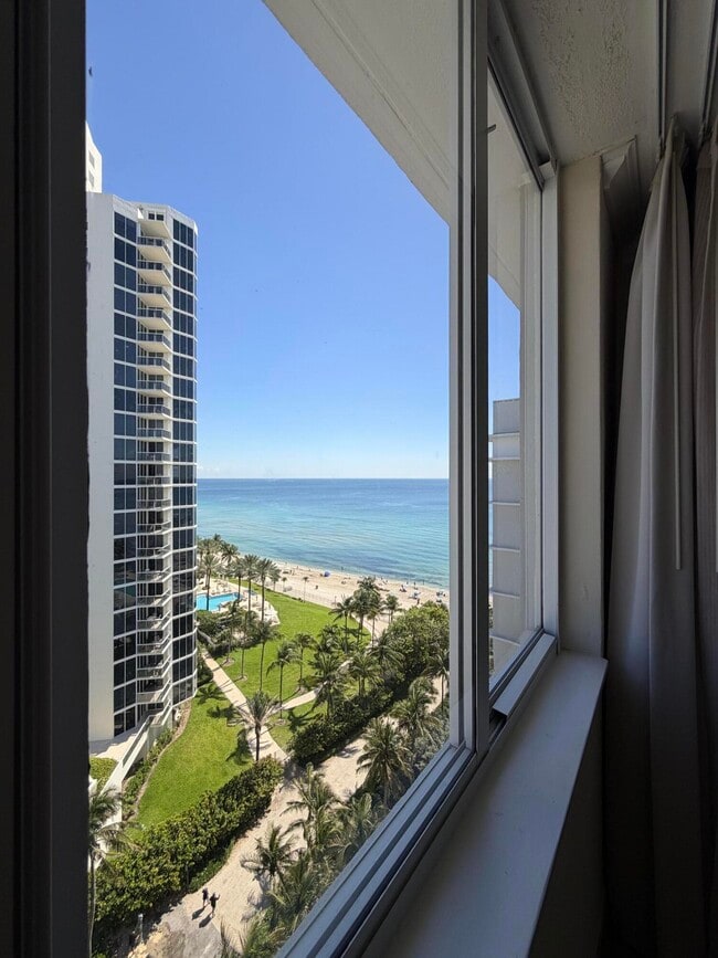 Building Photo - 19201 Collins Ave