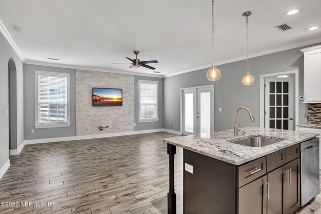 Building Photo - 516 Meldrum Ln