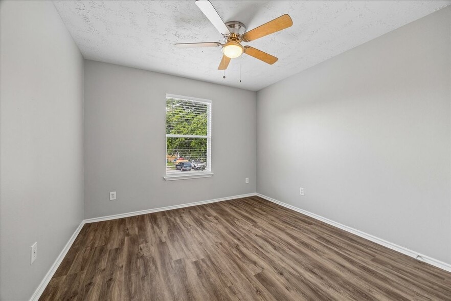 Building Photo - 21211 Grand Linden Ct